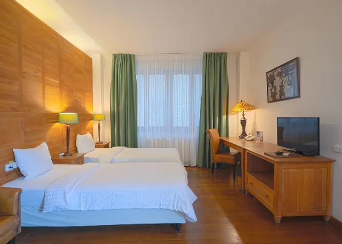 Hotel Rembrandt Old Town 3*