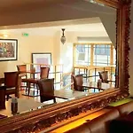 מלון Rembrandt Old Town 3*