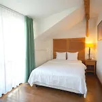 Rembrandt Old Town בוקרשט