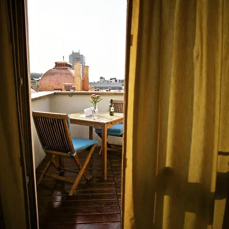 Rembrandt Old Town Hotel