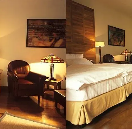 Rembrandt Old Town Hotel 3*
