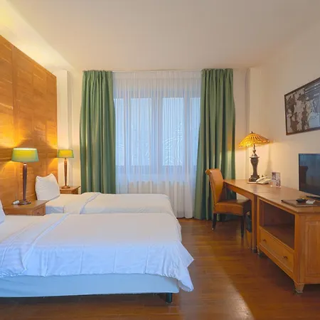Hotel Rembrandt Old Town 3*