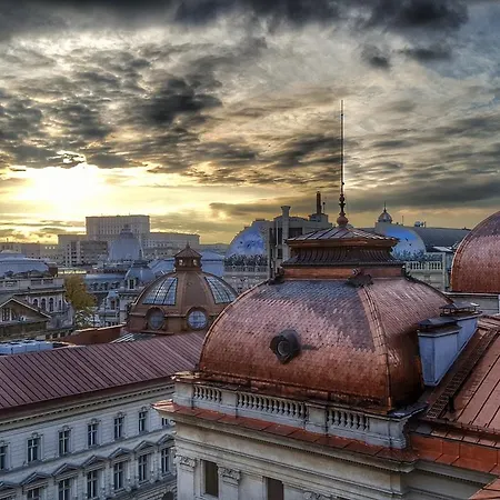 Rembrandt Old Town Hotel