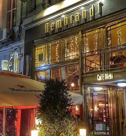 Rembrandt Old Town 3*