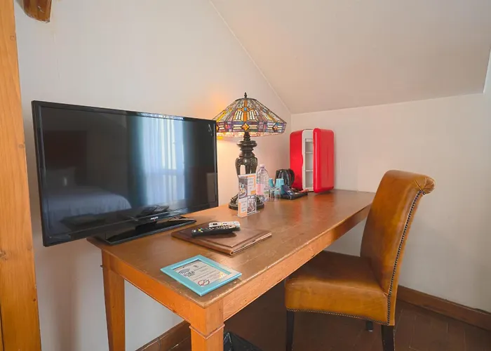 Rembrandt Old Town 3*