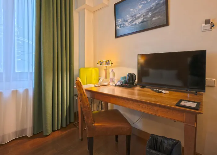 Hotel Rembrandt Old Town 3*