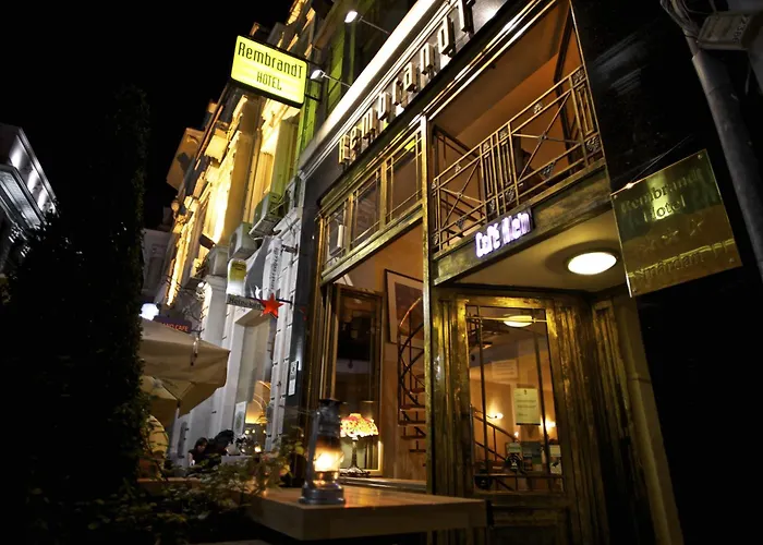 Hotel Rembrandt Old Town 3*