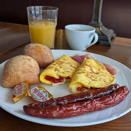 Rembrandt Old Town Ξενοδοχείο