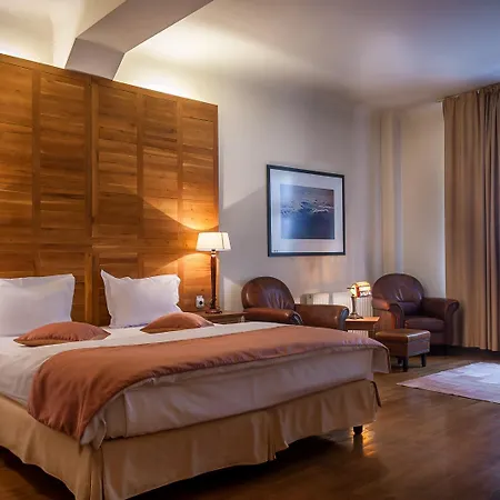 Rembrandt Hotel