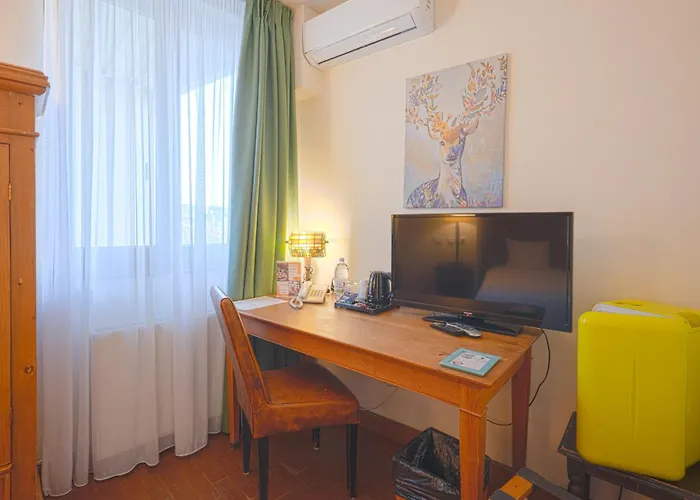 Rembrandt Old Town Hotel 3*