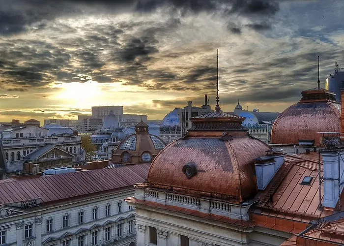 Rembrandt Old Town Hotel